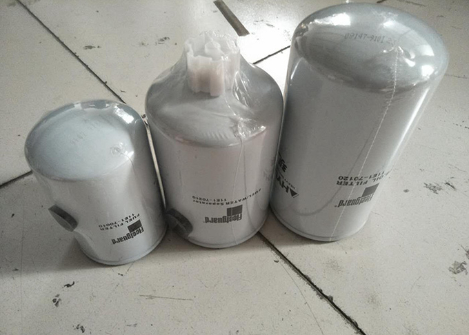 11E1-70010 Hyundai R215/225/220-7/150 Excavator dầu diesel Filter Element 0